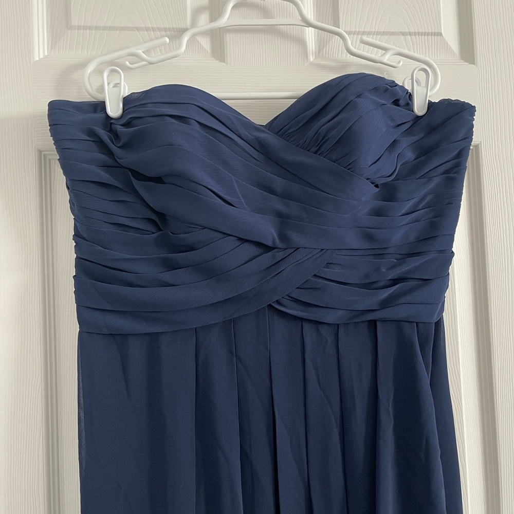 David’s Bridal Crinkle Chiffon Dress with Cascade Skirt, Color Marine, Size 18 - Picture 4 of 11